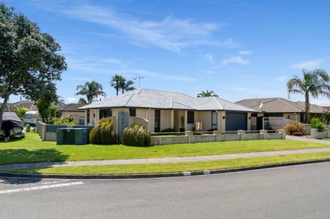 Photo of property in 705 Gloucester Road, Papamoa Beach, Papamoa, 3118