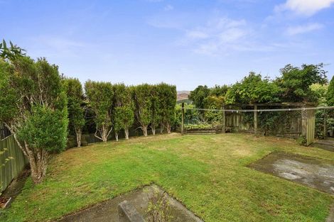Photo of property in 78 Victory Crescent, Tawa, Wellington, 5028