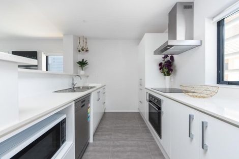 Photo of property in 17 Akeake Lane, Manurewa, Auckland, 2102