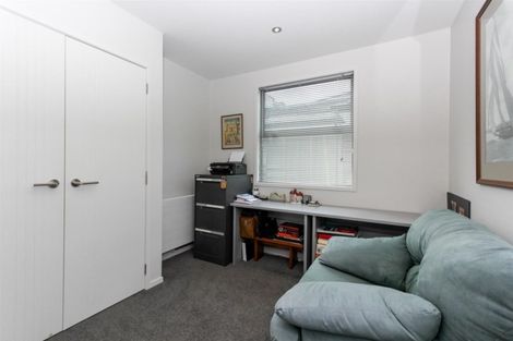 Photo of property in 46 Victoria Road, New Plymouth, 4310