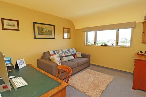 Photo of property in 12 Warren Street, Oamaru, 9400