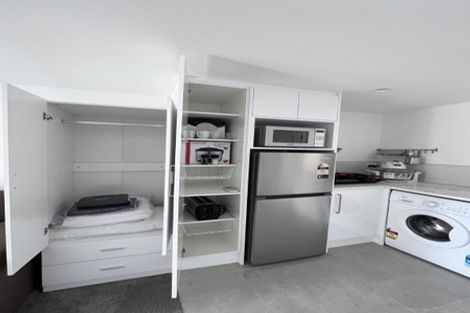 Photo of property in 1/66 Takutai Avenue, Half Moon Bay, Auckland, 2012