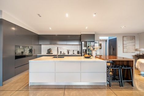 Photo of property in 32 Roys Road, Plimmerton, Porirua, 5026