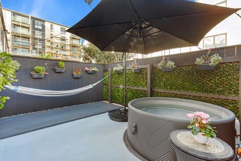 Photo of property in 10 Uku Lane, Hobsonville, Auckland, 0616