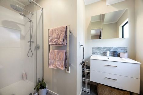 Photo of property in 28 Bouverie Crescent, Flagstaff, Hamilton, 3210