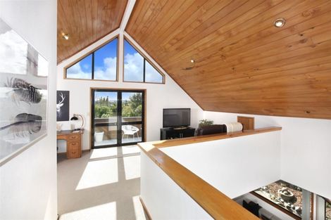 Photo of property in 131b Edmonton Road, Te Atatu South, Auckland, 0610