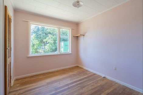 Photo of property in 60 Te Kupe Road, Paraparaumu Beach, Paraparaumu, 5032