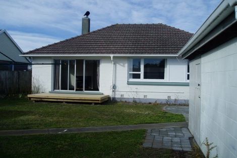 Photo of property in 19 Carisbrooke Street, Aranui, Christchurch, 8061