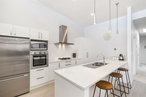 Photo of property in 6 Leadership Crescent, Papakura, 2110