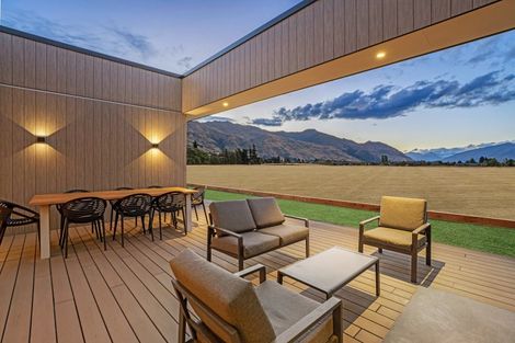 Photo of property in 27 Rubus Street, Wanaka, 9382