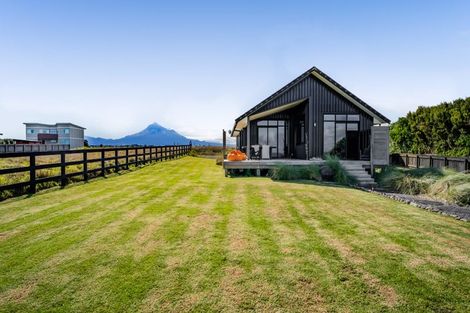 Photo of property in 288 Tai Road, Opunake, 4681