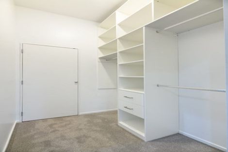 Photo of property in 76g Edmonton Road, Henderson, Auckland, 0612