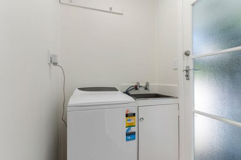 Photo of property in 1/2 Bowling Avenue, Epsom, Auckland, 1023