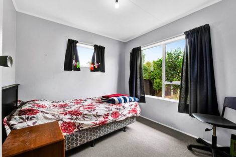 Photo of property in 11 Manuka Place, Hawera, 4610