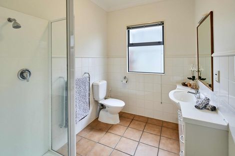 Photo of property in 82a Wyndrum Avenue, Waterloo, Lower Hutt, 5011