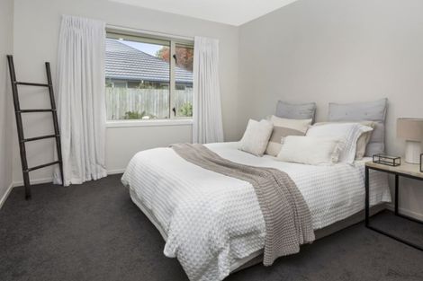 Photo of property in 19 Thornwood Place, Redwood, Christchurch, 8051
