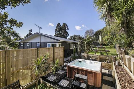 Photo of property in 75 Saffron Street, Birkdale, Auckland, 0626