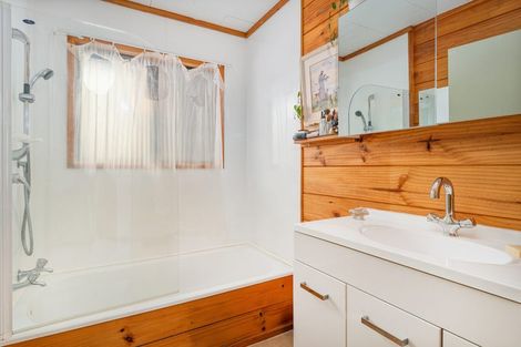 Photo of property in 52b Robinson Road, Whitianga, 3510