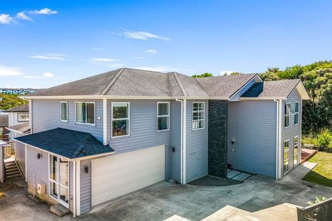 Photo of property in 6 Kahu Close, Orewa, 0931