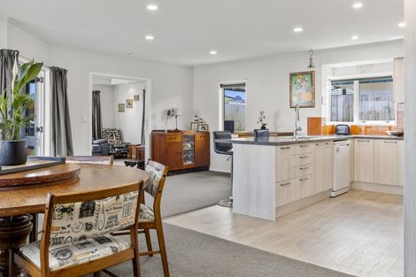 Photo of property in 2/5 Whetu Place, Nukuhau, Taupo, 3330