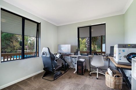 Photo of property in 141 Mangakura Road, Helensville, 0875