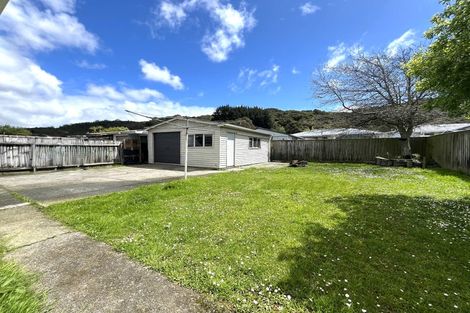 Photo of property in 249 Wellington Road, Wainuiomata, Lower Hutt, 5014
