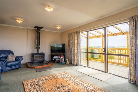 Photo of property in 16 Semple Street, Kakanui, Oamaru, 9495
