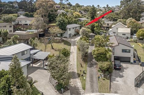 Photo of property in 8 Oldham Place, Browns Bay, Auckland, 0630