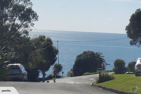 Photo of property in 21 Seaview Road, Cable Bay, 0420