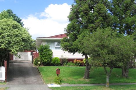 Photo of property in 24 Hartford Crescent, Totara Park, Upper Hutt, 5018