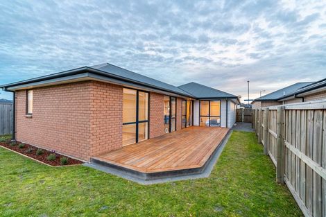 Photo of property in 12 Sholto Duncan Crescent, Halswell, Christchurch, 8025