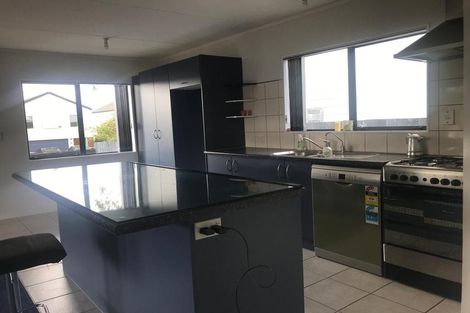 Photo of property in 1/54 Pooks Road, Ranui, Auckland, 0612