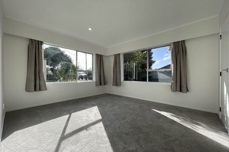 Photo of property in 14 Withers Road, Glen Eden, Auckland, 0602