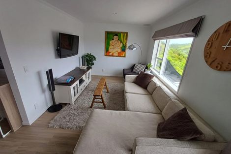 Photo of property in 14a Parklands Drive, Karori, Wellington, 6012