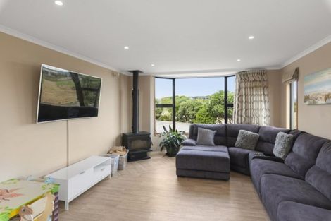 Photo of property in 184 Paetawa Road, Peka Peka, Waikanae, 5391