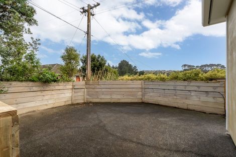 Photo of property in 9a Cheshire Street, Cannons Creek, Porirua, 5024