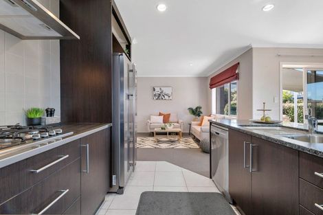 Photo of property in 53 Hamon Place, Pukehangi, Rotorua, 3015