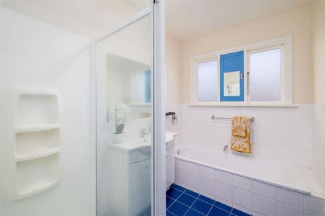 Photo of property in 218 Weston Road, St Albans, Christchurch, 8052