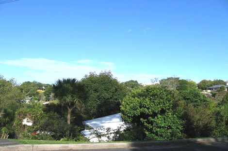 Photo of property in 2/75 Hebron Road, Waiake, Auckland, 0630