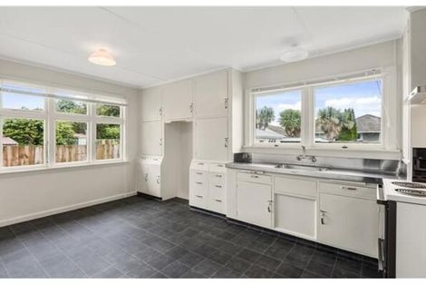 Photo of property in 12 Jennifer Street, Bryndwr, Christchurch, 8053