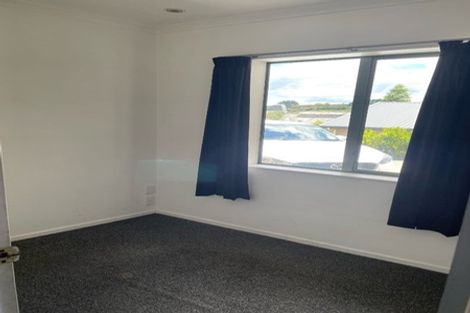 Photo of property in 10 Trillick Place, Tuakau, 2121