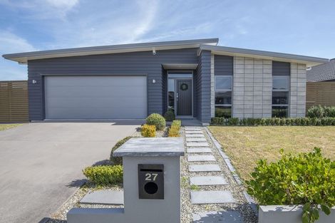 Photo of property in 27 Chalgrove Road, Huntington, Hamilton, 3210