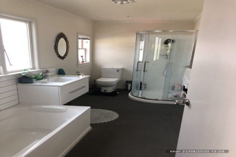 Photo of property in 74 Durie Vale Road, Durie Hill, Whanganui, 4500