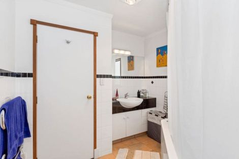 Photo of property in 1 Glamis Grove, Bethlehem, Tauranga, 3110