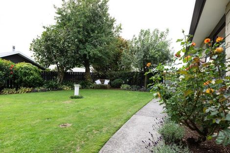 Photo of property in 55 Heta Road, Highlands Park, New Plymouth, 4312