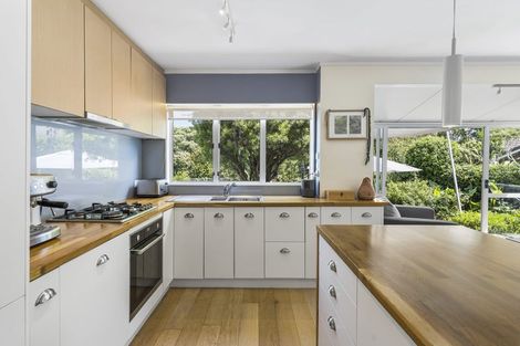 Photo of property in 8 Maygrove Drive, Orewa, 0931