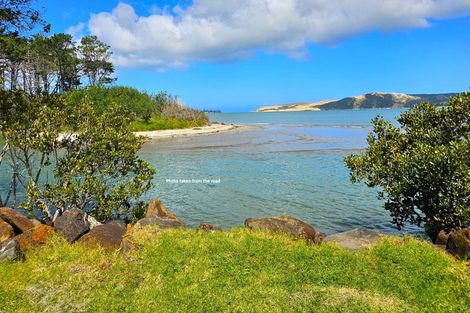 Photo of property in 24 Koutu Beach Road, Opononi, Kaikohe, 0473