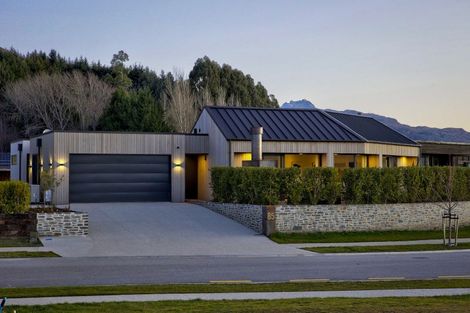 Photo of property in Kawarau Heights, 85 Kawarau Heights Boulevard, Lake Hayes, Queenstown, 9304