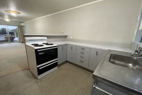 Photo of property in 4 Euclid Street, Vogeltown, New Plymouth, 4310