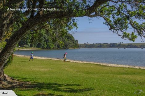 Photo of property in 80 Bert Wall Drive, Omokoroa, 3114